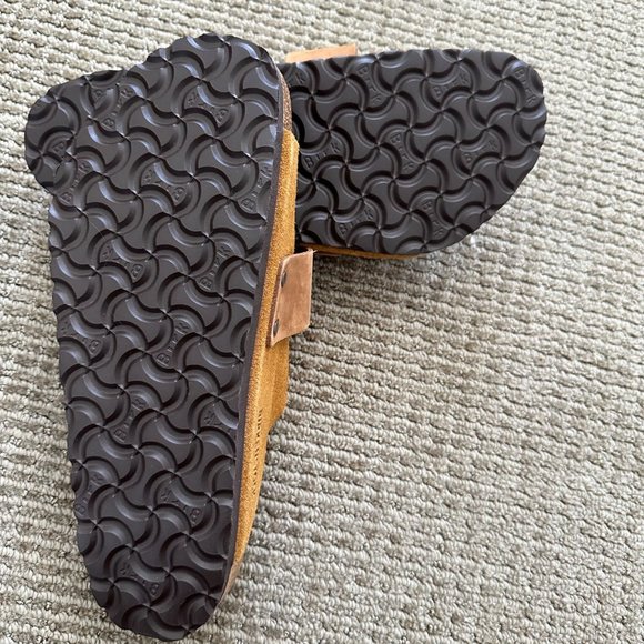 Birkenstock Kyoto Nubuck/Suede Leather in Mink - Picture 13 of 13